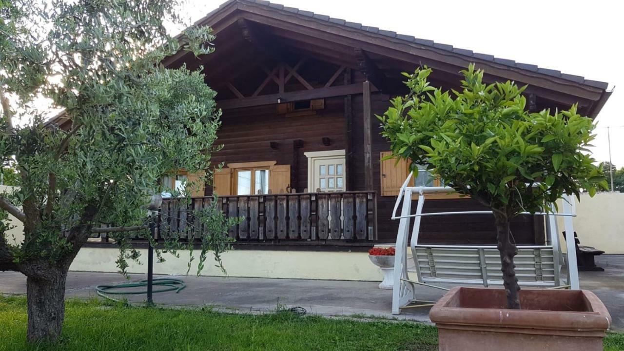 Chalet L Oasi Di Ambra 8 Posti Letto Con Uso Piscina Ardea Exterior photo