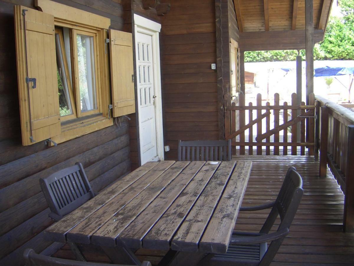 Chalet L Oasi Di Ambra 8 Posti Letto Con Uso Piscina Ardea Exterior photo