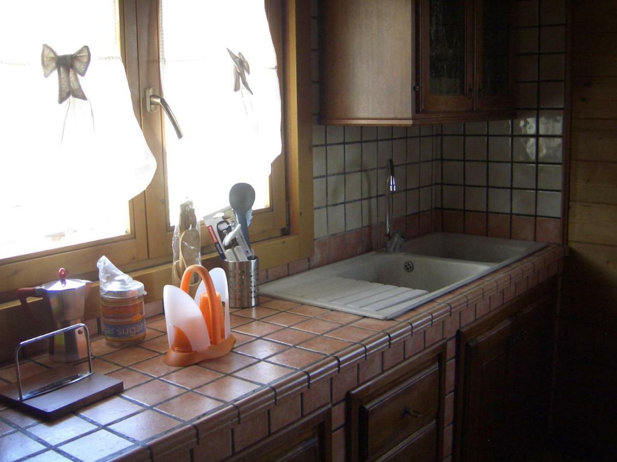 Chalet L Oasi Di Ambra 8 Posti Letto Con Uso Piscina Ardea Exterior photo