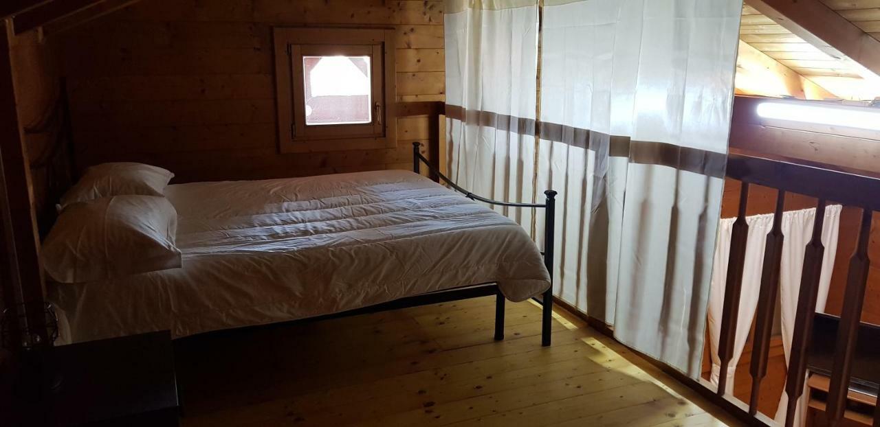 Chalet L Oasi Di Ambra 8 Posti Letto Con Uso Piscina Ardea Exterior photo